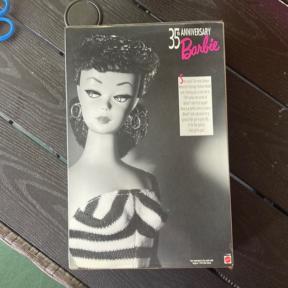 NRFB ~ 35th Anniversary Original 1958 Barbie Doll & Package Reproduction - Picture 5 of 15